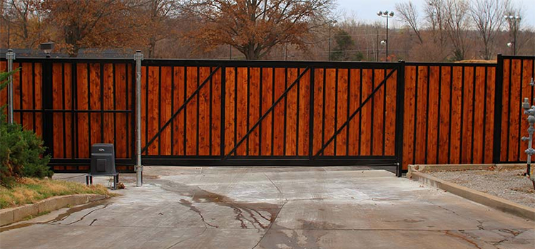 Commercial Wood Gates Repair Services